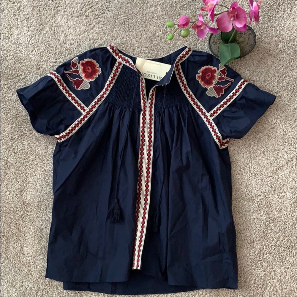 🌻NEW Blue Blouse!!🌻